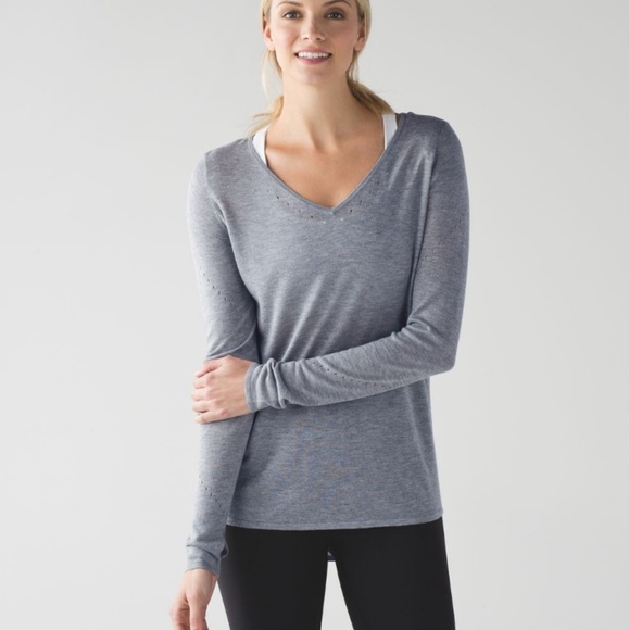 lululemon athletica Tops - Lululemon Yin Time grey lightweight sweater